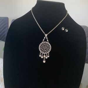 Vintage Silver Tone Link Chain Pendant Necklace and Earring Set